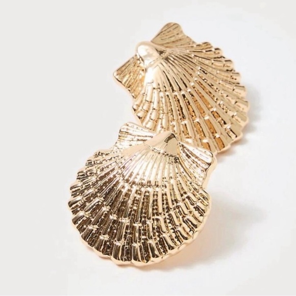 NWT Lilly Pulitzer Shimmering Gold Shell Earrings - Picture 2 of 7